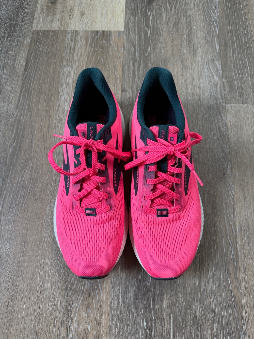 Brooks Launch 8 Women’s Pink Athletic Running Shoes